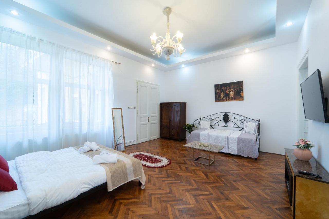 Villa 5* Noble House In Historic Center Cluj-Napoca Exterior foto
